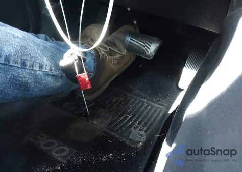 2015 Chrysler 300 Limited from USA, damaged, VIN 2C3CCAAG3FH801875